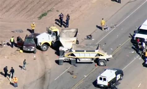 California Crash Kills 13 Of 25 People Crammed Into Suv Klas