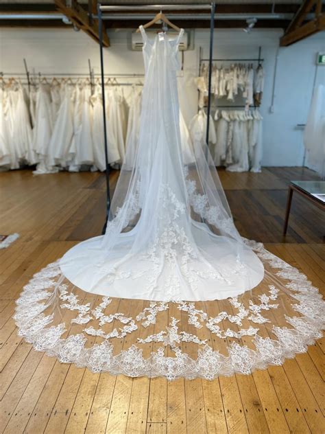 Incredible Chantilly Lace Veil 280540 Modes Nz