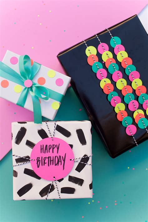 And perhaps check back now and again, for example in october for a spooky halloween lunch box. FUN GIFT WRAP IDEAS USING A HOLE PUNCH - Tell Love and ...