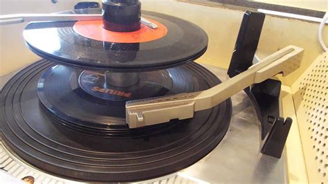 Silvertone Record Player Playing A Stack Of 45 Rpm Records Youtube
