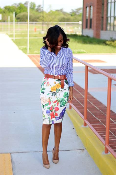 Mixing Prints Stripe Shirt And Floral Skirt Outfits With Striped