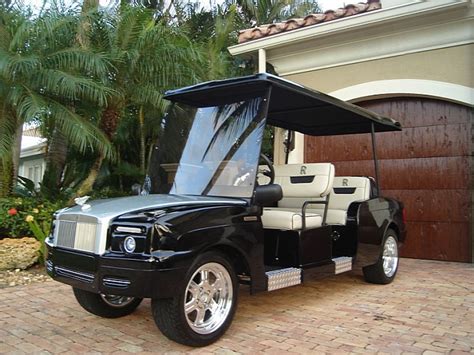 In this april fools day special, i jokingly review this golf cart that's been given the ferrari treatment.what do you. A Rolls Royce golf cart coupled with a Ferrari 458 - PakWheels Blog