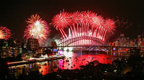 Watch Countries Around The World Celebrate New Years Eve 2018 Huffpost