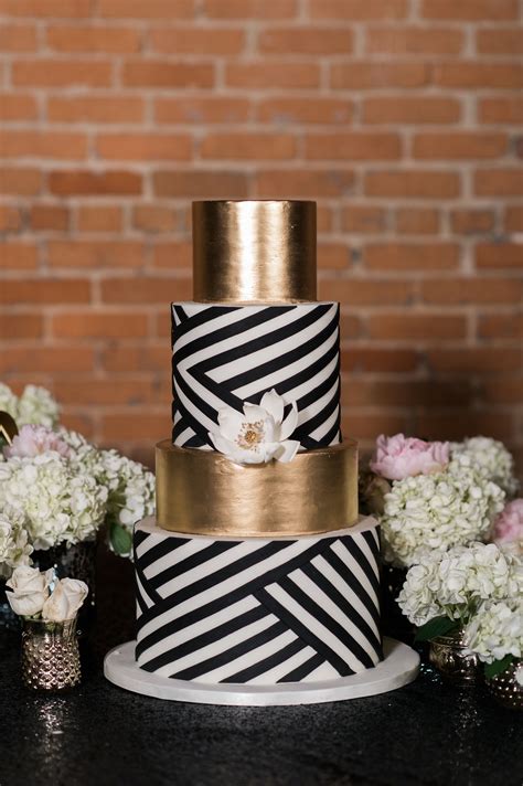 You may think that a man's birthday cake would have limits, but not at character cake designs! Pin by Madalitso on Cakes | Cake design for men, Gold and white cake, Geometric cake