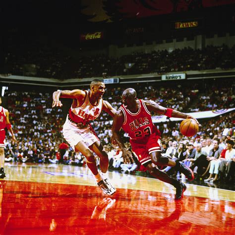 06 you are watching hawks vs pelicans game in hd directly from the state farm arena, atlanta, usa. NBA: Top 10 Final Seasons for NBA Arenas | FOX Sports
