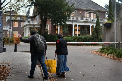 Al jaren houdt links het land voor dat er geen verband is tussen criminaliteit en de toename van de asielzoekerspopulatie in nederland. Waarom het na dertig jaar fout gaat bij azc in Leersum ...