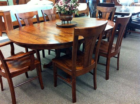 wood round dining room table Mcferran d527 d524 nyfurnitureoutlets