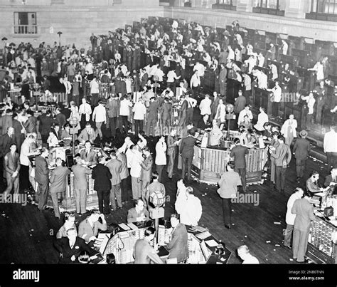 The Scene At The New York Curb Exchange On Oct 19 1937 At The