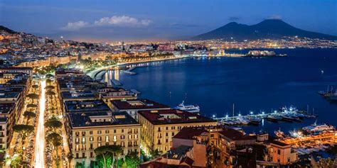 Napoli è La Città Italiana Da Visitare Secondo Cnn Travel Dimora