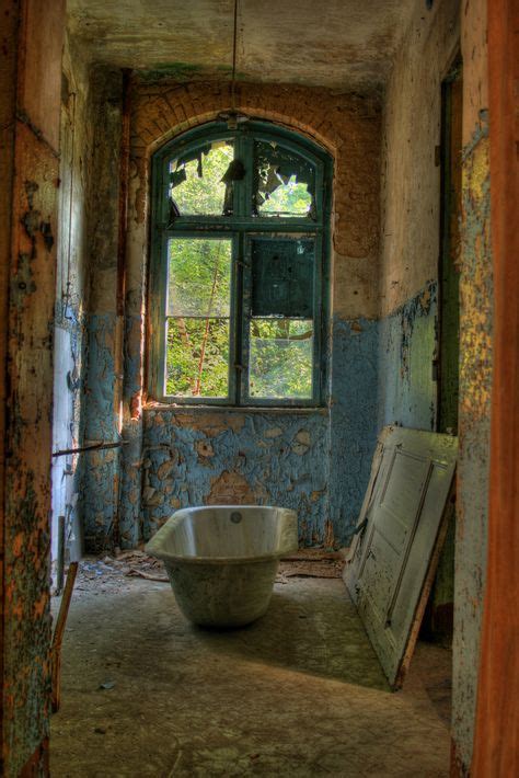 9 Abandoned Bathroom Ideas Abandoned Abandoned Houses Abandoned Places