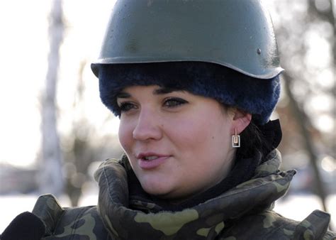 ウクライナの美人女性兵士コンテスト 技能も必須 8 人民網日本語版 人民日報