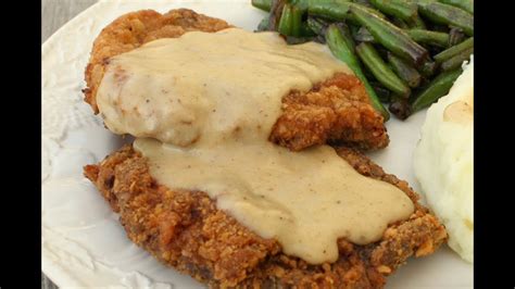 How To Make Chicken Fried Steak With White Gravy The Best Country