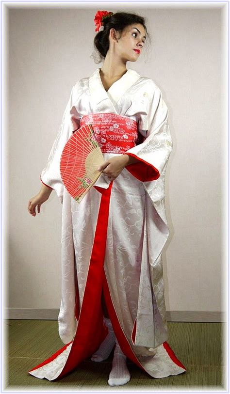 Getting To Know Better About Wedding Kimono Japanese Wedding Dress