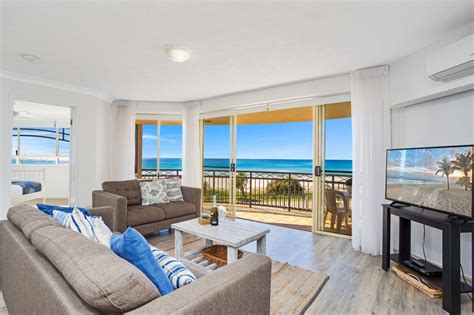 2 Bedroom Beachfront Accommodation With Large Heated Pool Gold Coast Golden Riviera