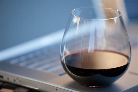 Intel Unveils The Worlds First Wine Powered Computer Processor