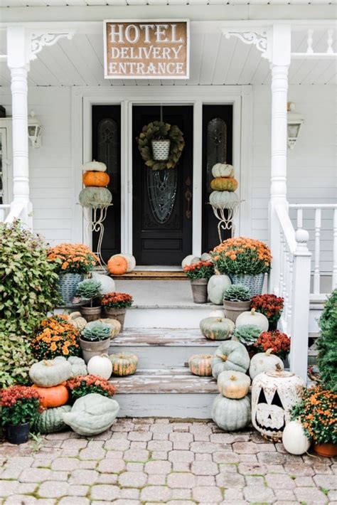 Easy Outdoor Fall Decor Inspiration Angie Holden The Country Chic Cottage