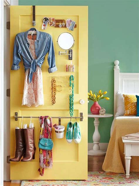 Tiny apartments are the running joke of new york city real estate. 15 Ways To Use The Back Of A Closet Door For Storage And ...