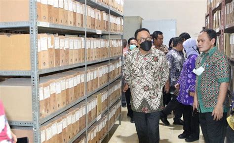Kepala Anri Kunjungi Depo Arsip Medan Lensa Medan