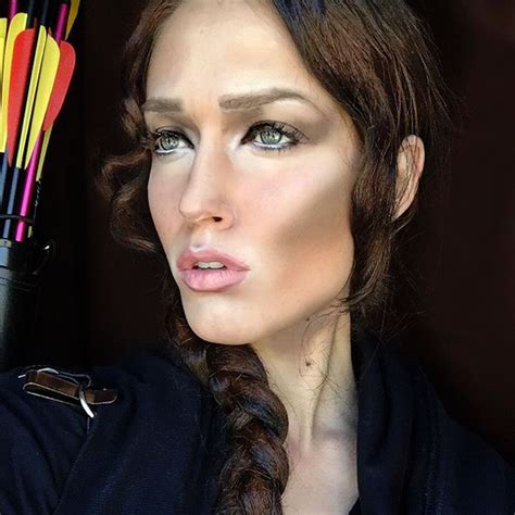 Makeup Artist Completely Transforms Herself Into 100 Different Famous Faces