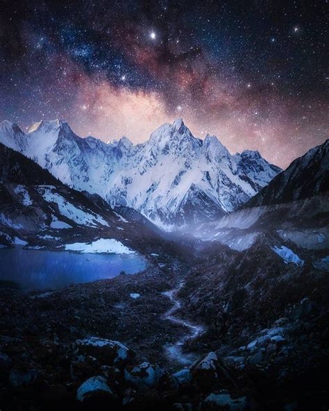The Himalayas Under The Milky Way Pics New Background Images Milky