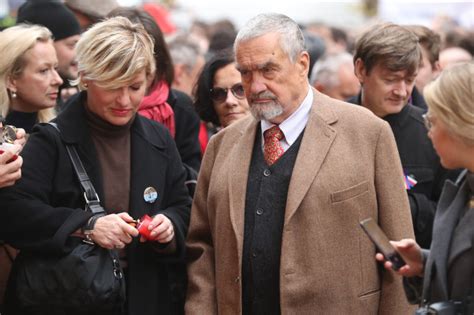 Find the perfect karel schwarzenberg stock photos and editorial news pictures from getty images. Karel Schwarzenberg: Jsou lidé, kteří svobodě nepřejí a ...