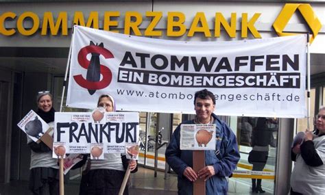 Sie sind teilweise auch als örtliche filiale erreichbar und investieren jede nach ihren grundsätzen in unterschiedliche projekte. Frankfurt : die Zentrale der Banken in Deutschland | ICAN