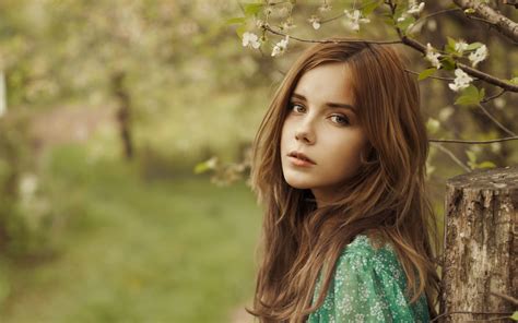 Innocent Longing Full Hd Wallpaper And Background Image 2880x1800