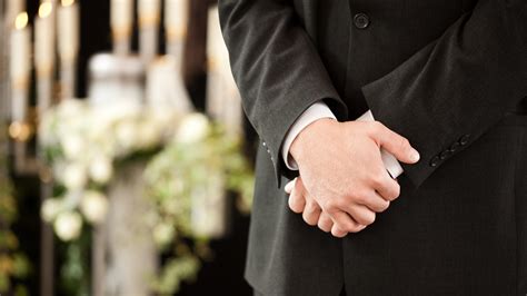 Funeral Etiquette 15 Tips For Attending A Funeral Dillamore Funeral