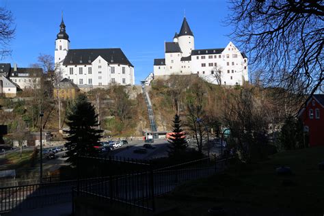 Kirche Und Schloss In Schwarzenberg Erzgeb Foto And Bild Deutschland