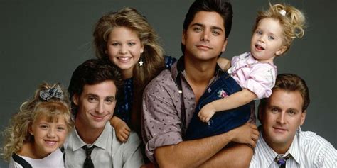 By accident, a big super star and a young woman who wants to become a writer come to live together in the same house where they fall in love with each other.—sfc imdb.com "Full House" Trivia - 18 Facts About "Full House" Only ...