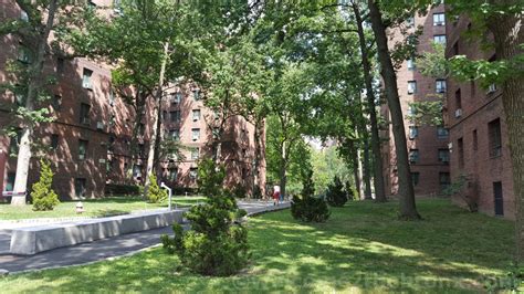 Parkchester 75 Years Later A Brief History Of A City Within A City