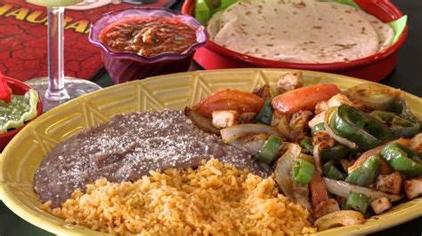Tortilla chips, mexican, lunch, restaurant. Chuy's Mexican American Restaurant - Van Horn Texas - Just ...