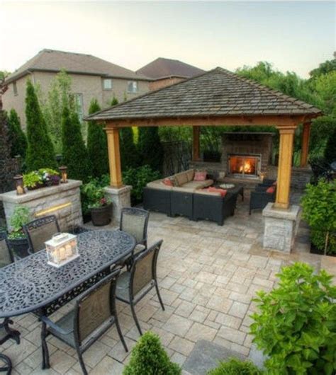 This backyard gazebo is pretty simple to put together. Gazebo Ideas for Backyard | Trädgårdar, Bakgårdar och Design