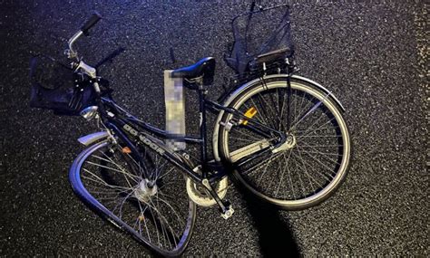 Radfahrer Bei Unfall In Bielefeld Schwer Verletzt