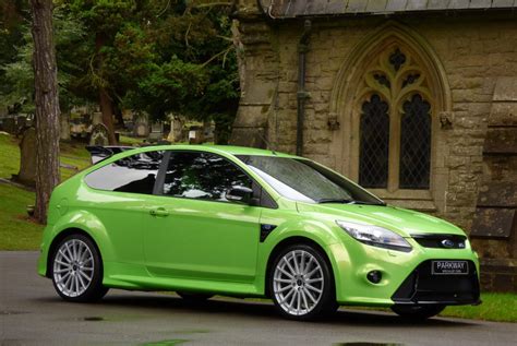 Maybe you would like to learn more about one of these? FORD FOCUS 2.5 RS MK2 (Total Ford History)