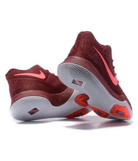The kyrie line has already proved quite popular in the nba, with a growing number of players opting for it as their primary game time shoe. Nike KYRIE 3 IRVING Maroon Basketball Shoes - Buy Nike KYRIE 3 IRVING Maroon Basketball Shoes ...