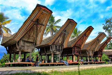 Melihat Rumah Adat Dan Kuburan Batu Di Desa Kete Kesu Tana Toraja