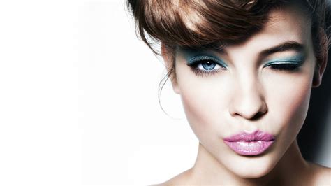 20 Fantastic Hd Makeup Wallpapers