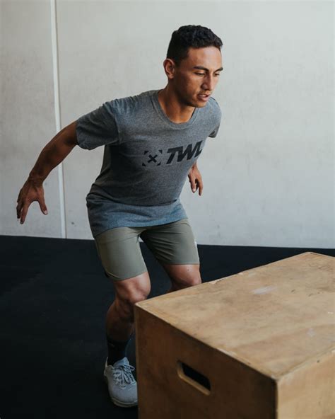 Box Jump Height Standards And How To Scale Them The Wod Life