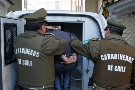 Carabinero Con Un Mes De Servicio Es Detenido Luego De Robar Servicentro En Valparaíso