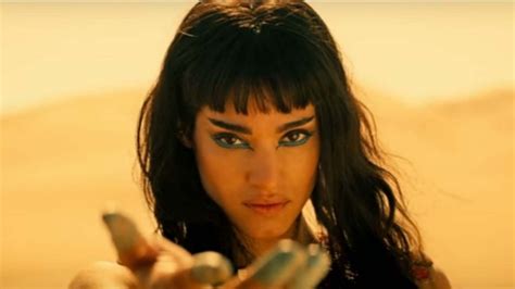 Sofia Boutella Joins Zack Snyders Netflix Sci Fi Film Rebel Moon