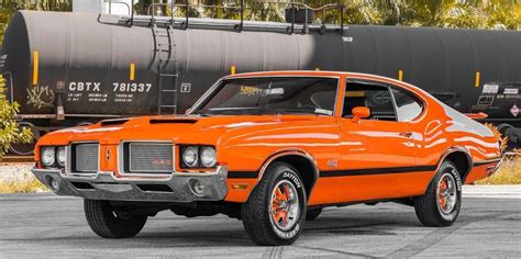 10 Coolest Classic Muscle Cars You Can Buy For The Price Of A New Mustang Gt