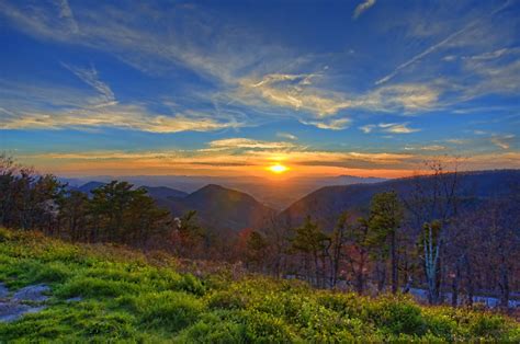 Travel Along The Beautiful Blue Ridge Mountains In Georgia