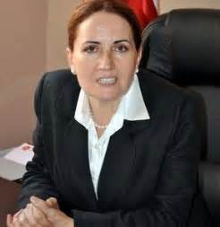 Kurucusu olduğu i̇yi̇ parti'nin aynı zamanda genel başkanıdır ve 2018 türkiye cumhurbaşkanlığı seçimlerindeki adaylardan biridir. 28 Şubat döneminin İçişleri Bakanı Meral Akşener | Gündem ...