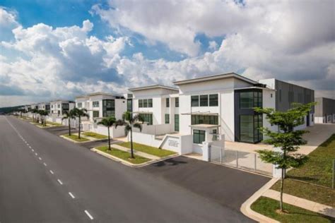 Worth a look to check out the building if you are nearby. Semi-Detached Factory @ Setia Business Park 2 by Setia ...