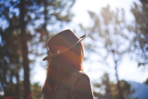 Sun Hat Pictures Download Free Images On Unsplash