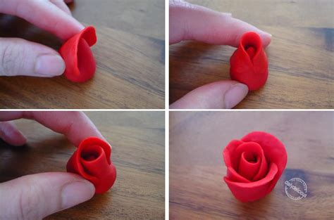 Color fondant with food coloring. dailydelicious: How to make Fondant Rose