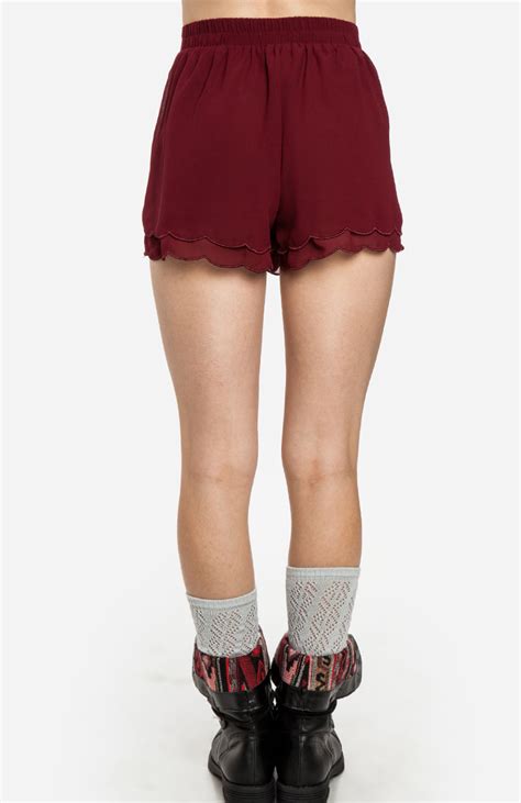 Scalloped Edge Shorts In Burgundy Dailylook