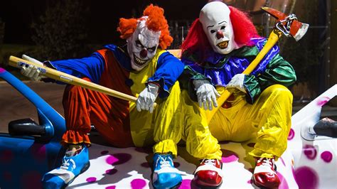 scary pranks | scary videos | funny pranks 2016 | Scary clowns, Scary pranks, Clowns funny