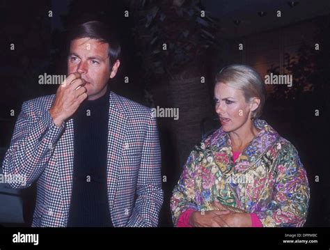 Aug 2 2006 Robert Wagner With Marion Marshall 1968 5660 Supplied By Credit Image © Globe